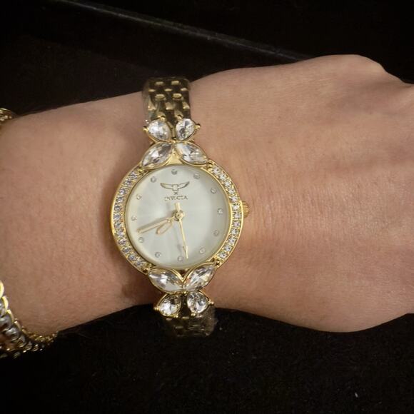 Invicta Wildflower Women's Watch - 30mm, Gold (69095) - NEW - Picture 4 of 9